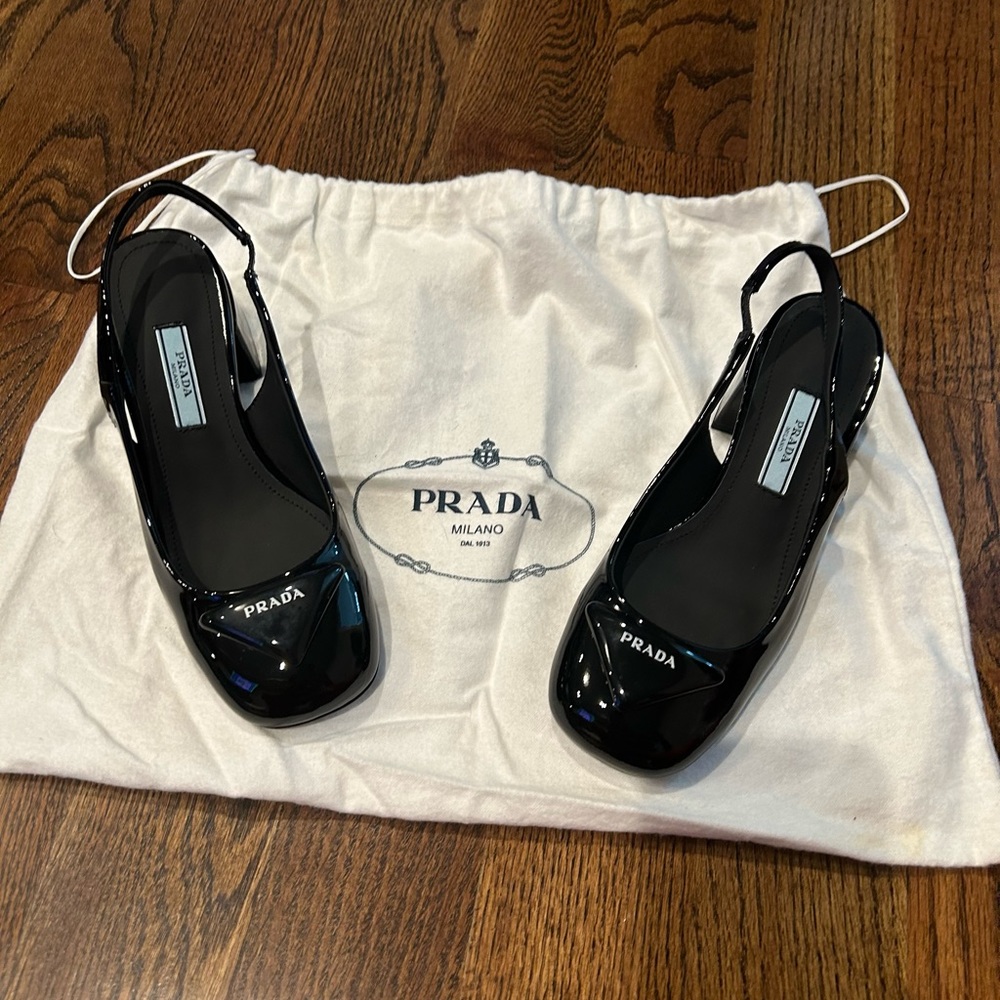Prada Vernice Logo Cipria Patent Leather Slingback Pump (slightly irregular) NEW